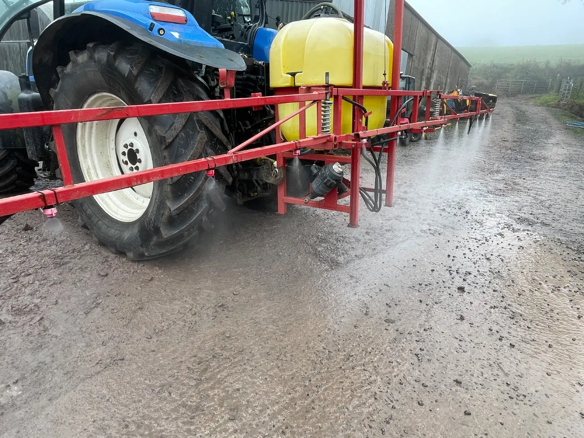 Jarmet 300 litre sprayer - Image 1