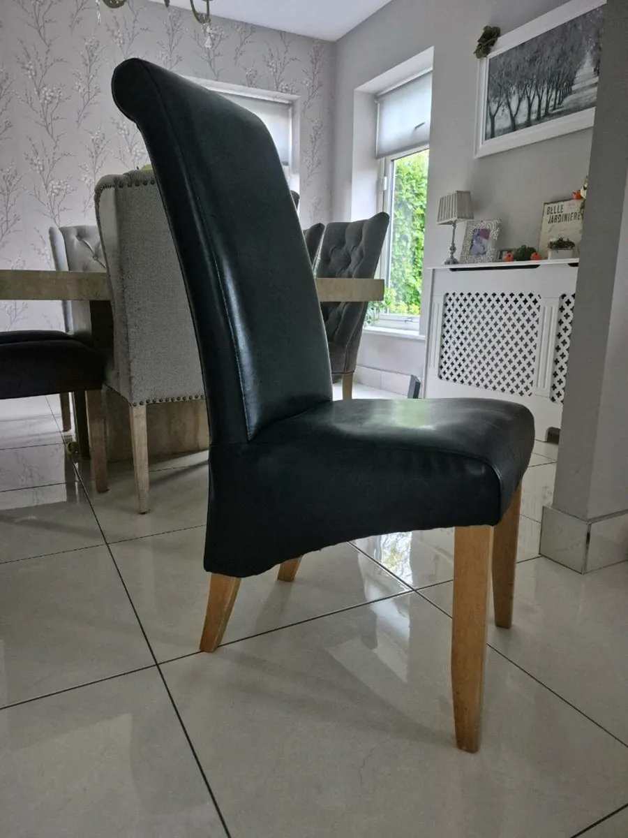 Dining chair - Image 1