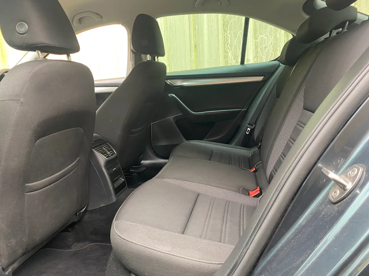 Skoda Octavia 2019///LOW KLMS///FINANCE AVAILABLE - Image 4