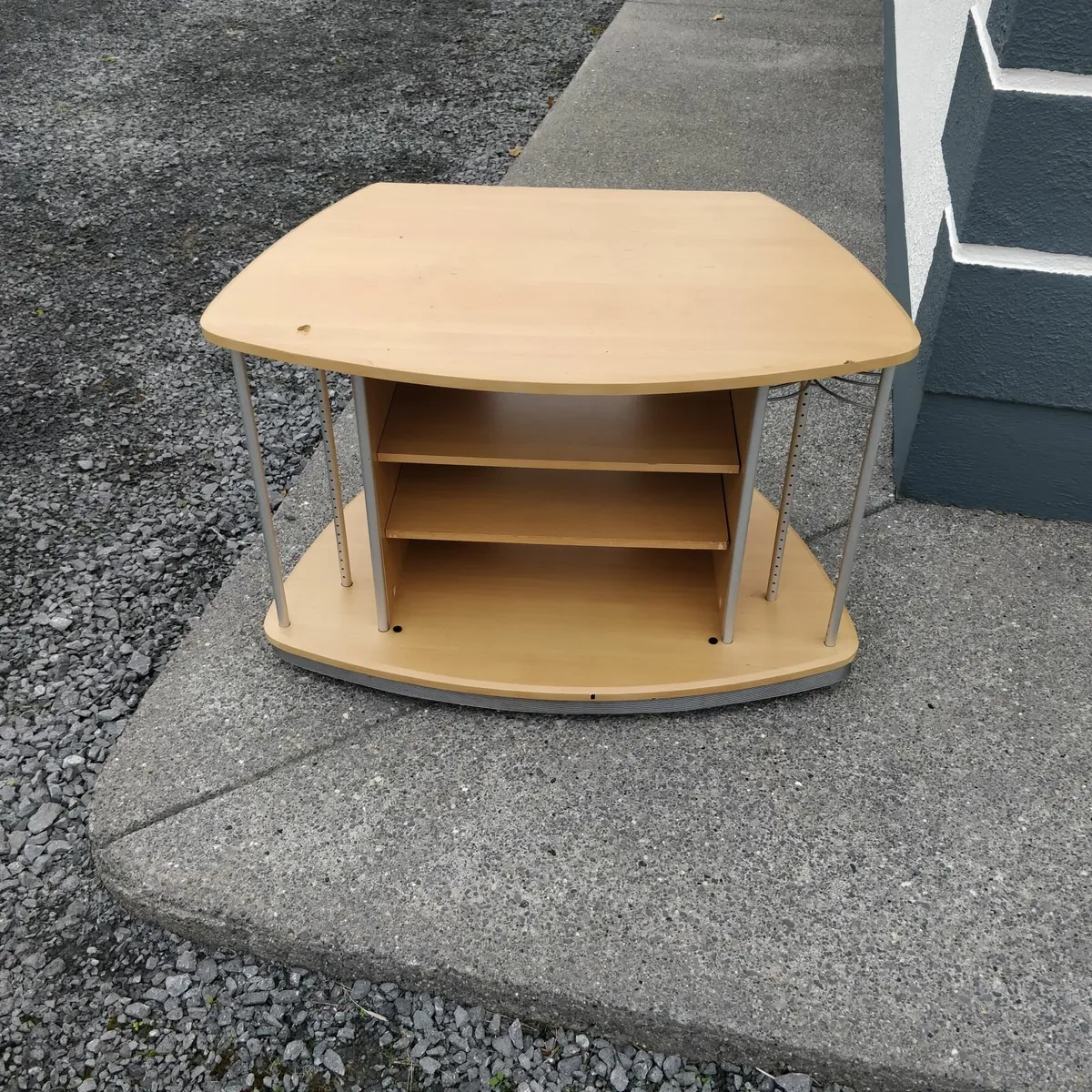 Tv stand - Image 2