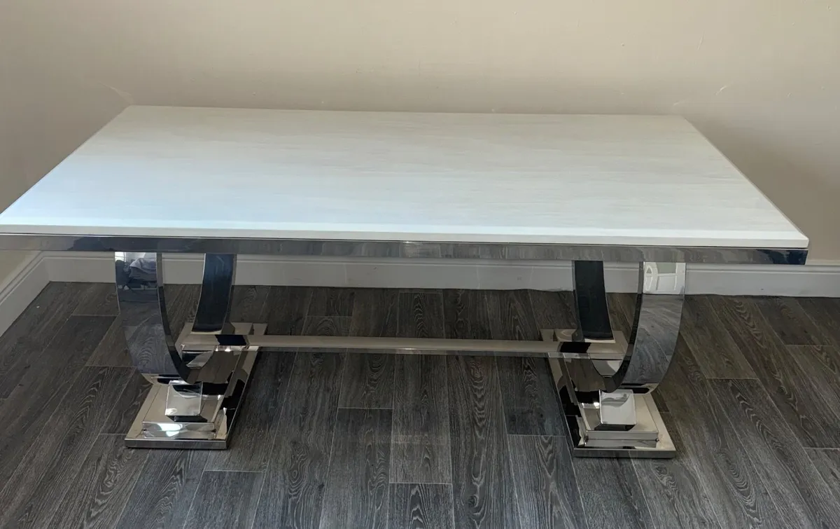 Dinning table set - Image 2