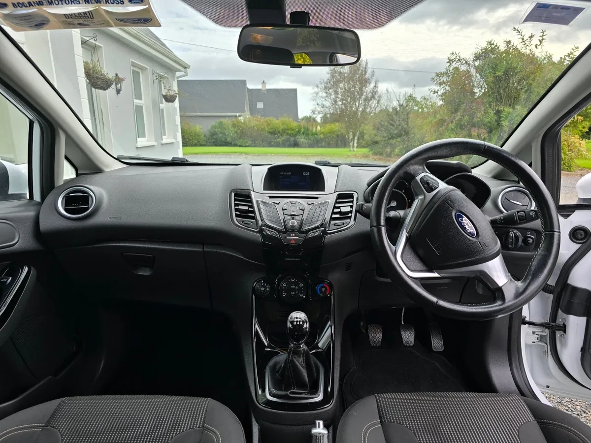 Ford Fiesta 2017 - Image 2