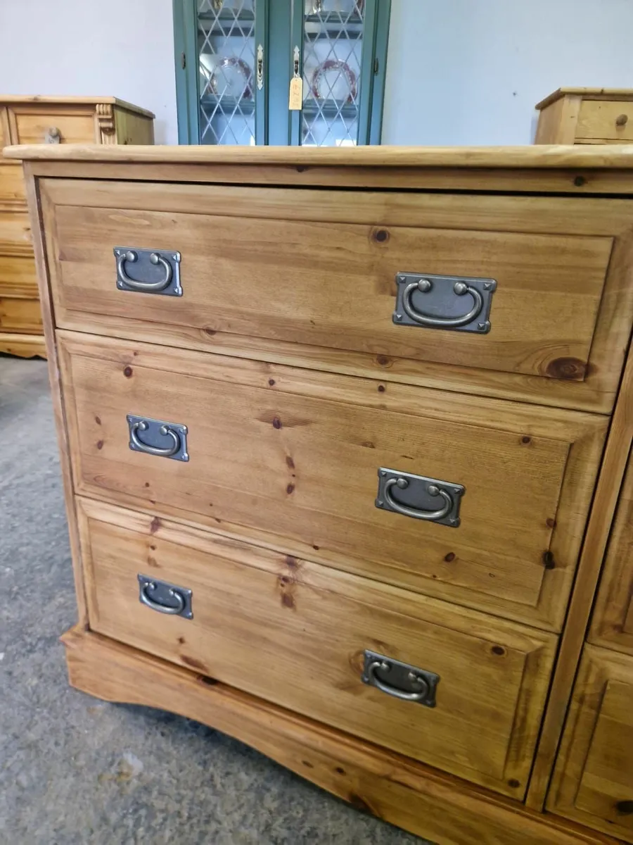 Large vintage 6 drawers pine chest - Image 3