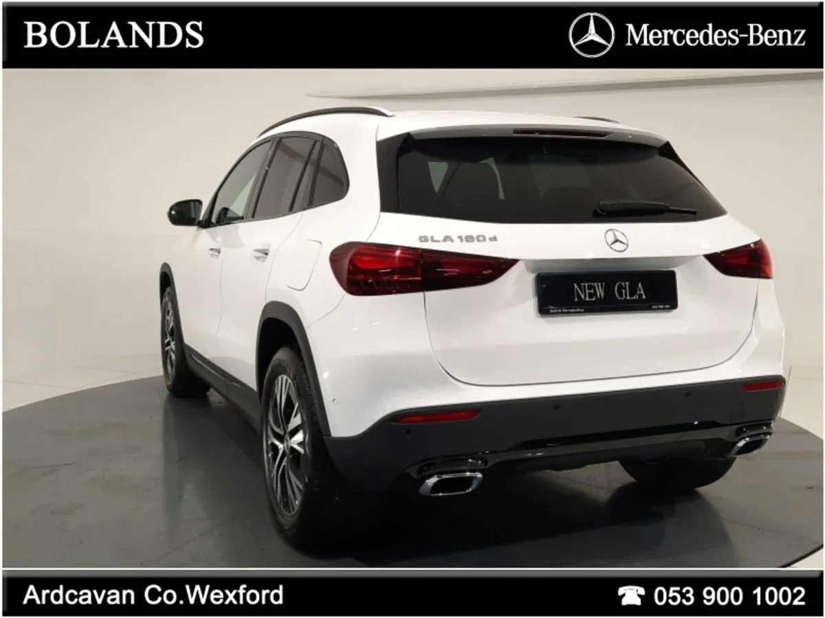 Mercedes-Benz GLA 180D Progressive with Sunroof & - Image 3