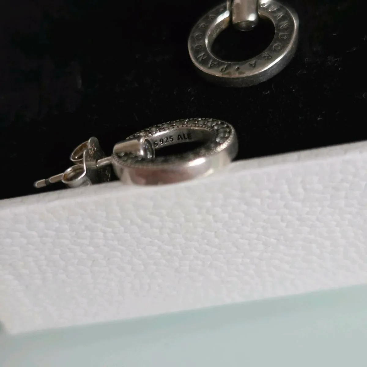 Pandora pave&Logo circle reversible stud earrings - Image 4
