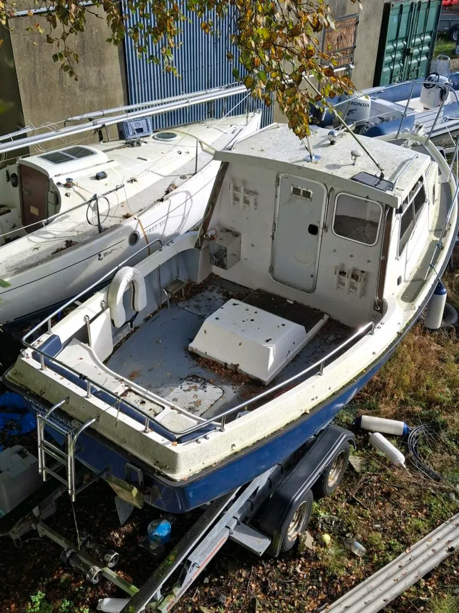 Trustie 21ft fishing boat - Image 3