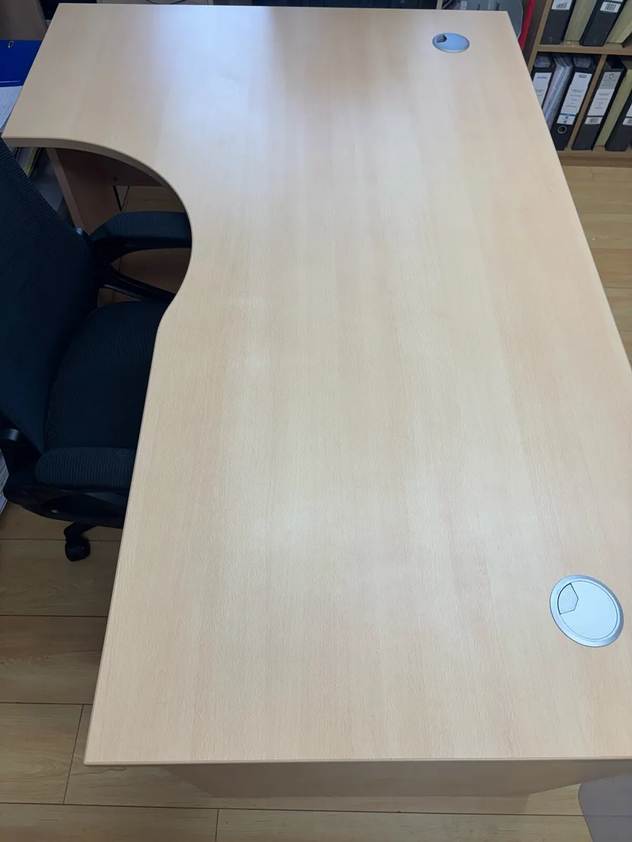 Office Desk (Corner) - Image 1