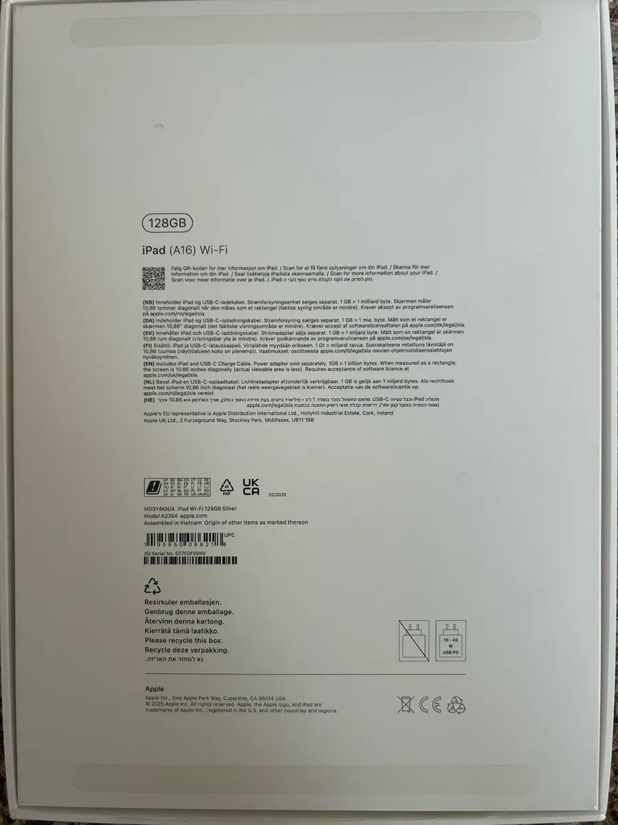 Apple iPad 11 gen (2025) with accessories - Image 4
