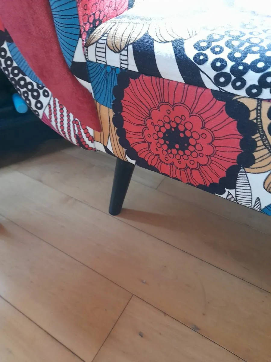 Ottoman Love Seat - Image 2