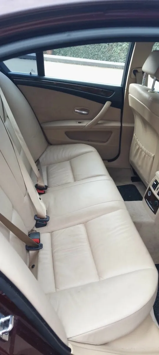 BMW 5-Series 2008 - Image 4