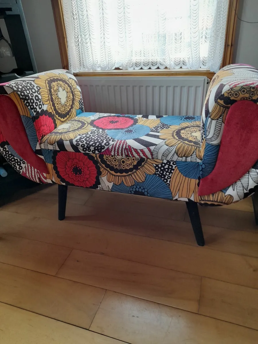 Ottoman Love Seat - Image 4