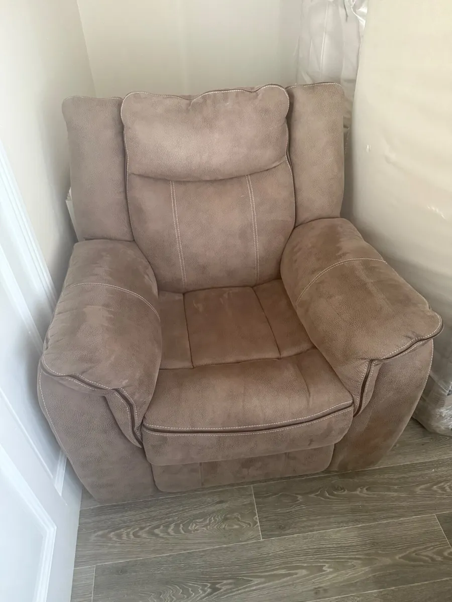 Sofa - Image 3