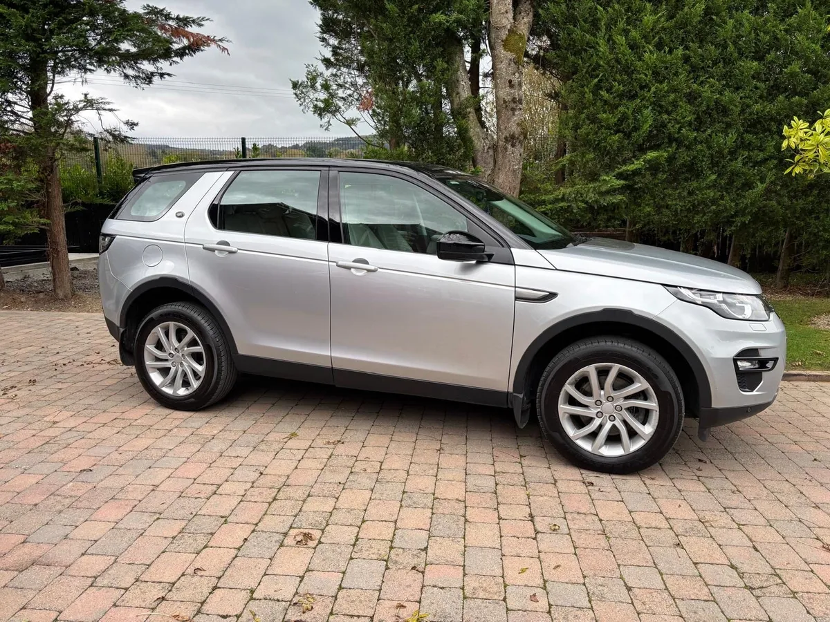 16 Land Rover Discovery Sport Automatic TD4 €10250 - Image 3