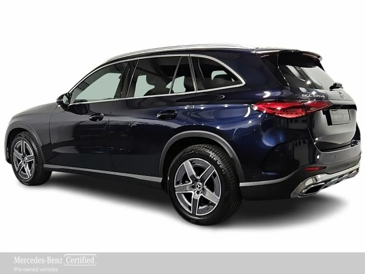 Mercedes-Benz GLC 220D Air Suspension 4MATIC AMG L - Image 4