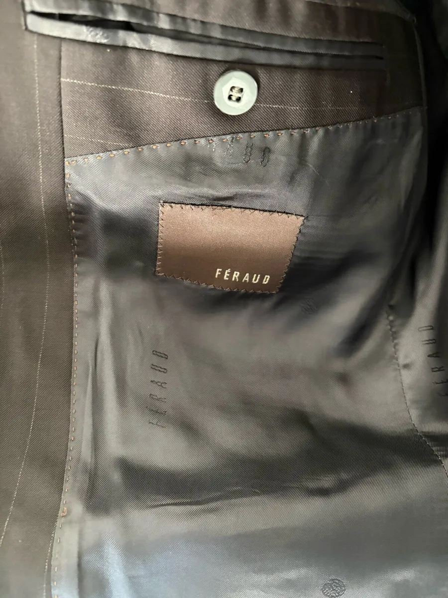 Louis Feraud 100% wool suit - Image 2