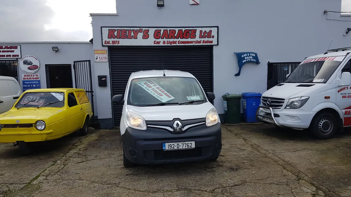 Renault Kangoo MAXI 192D LOW KM VAT INVOICE - Image 2