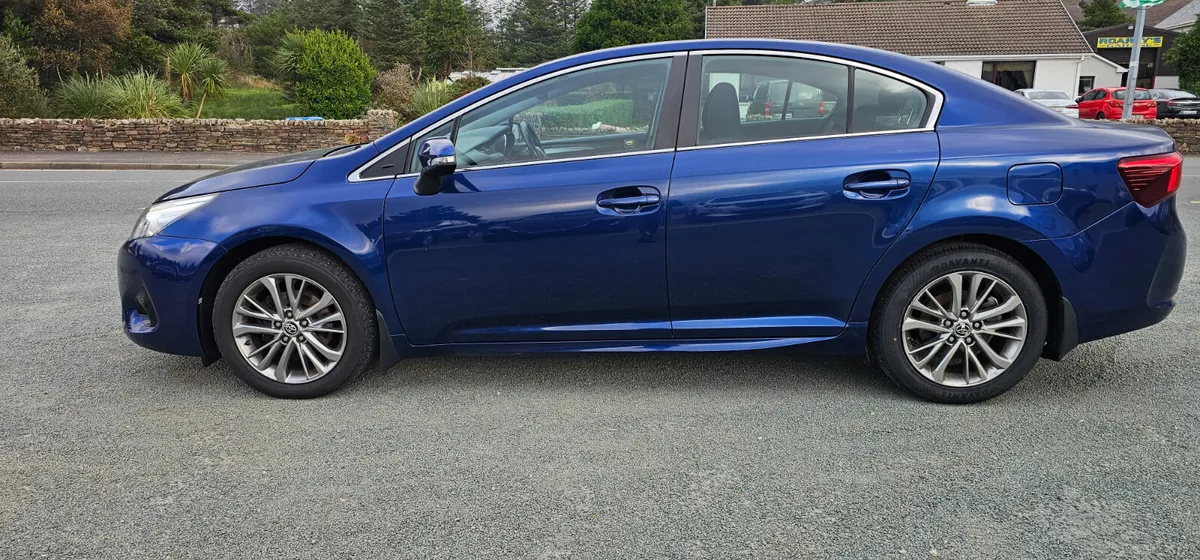 Toyota Avensis 1.6 D-4D Luna Navi 2016 - Image 3