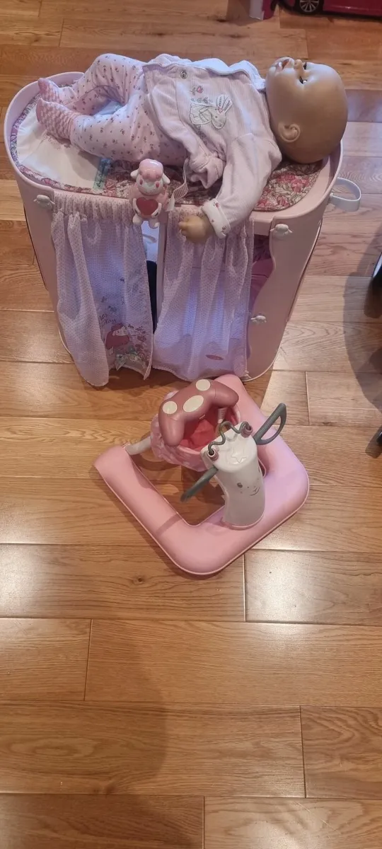 Baby Annabelle changing unit and remote control wa