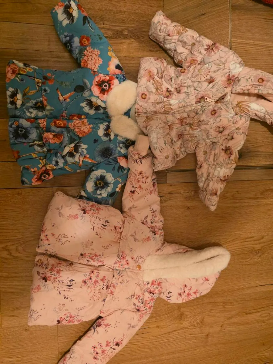 Baby jumpsuit 1 ÿear old like new used once - Image 4
