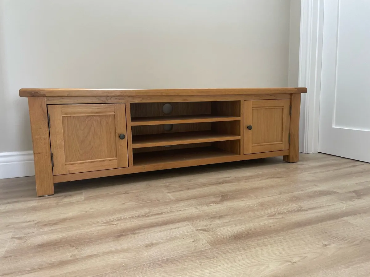TV unit - Image 1