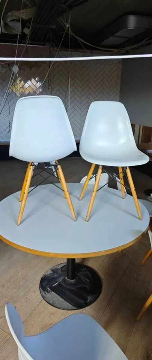 chairs - Image 3