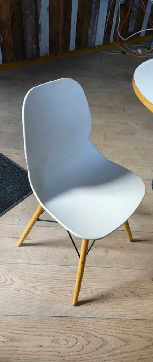 chairs - Image 4