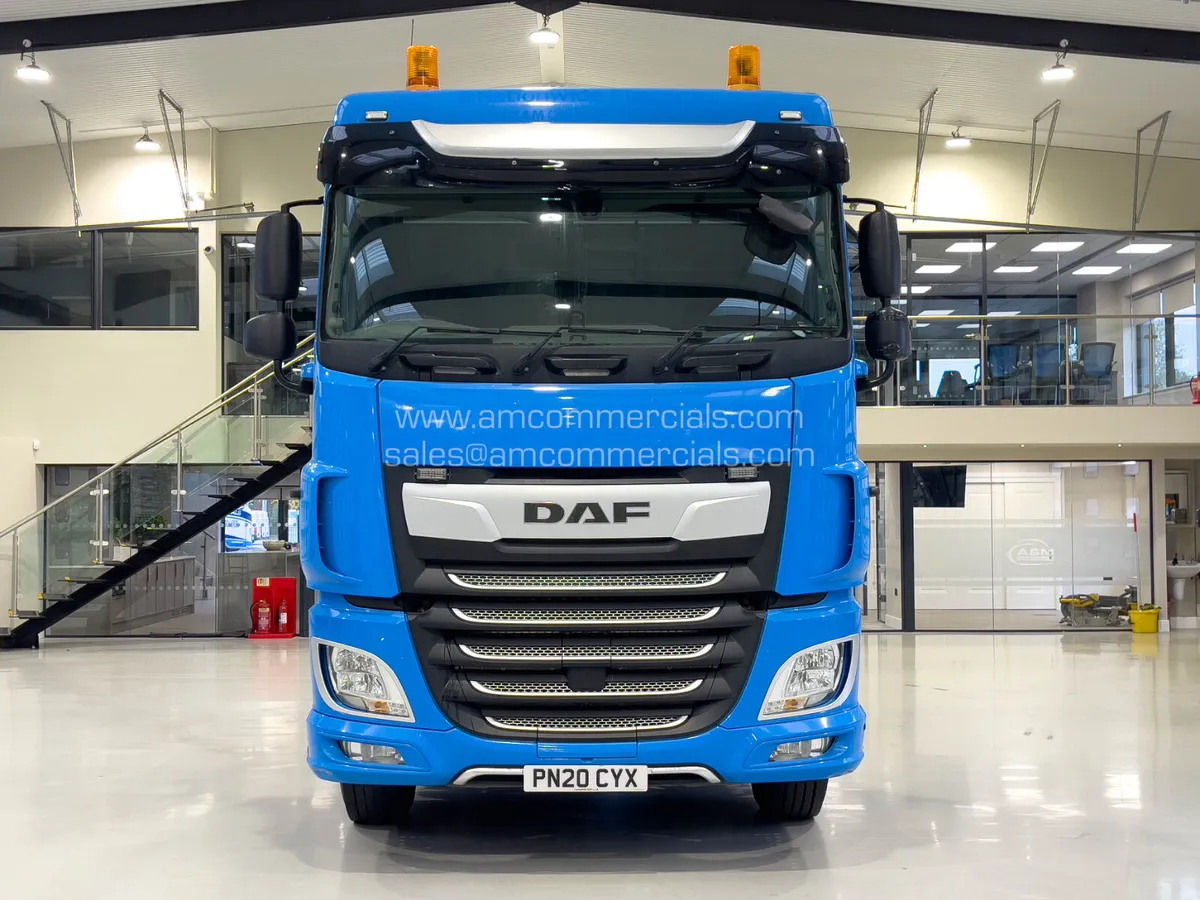 2020 (20) DAF XF 480 SPACECAB 6X2 TAG AXLE - Image 2