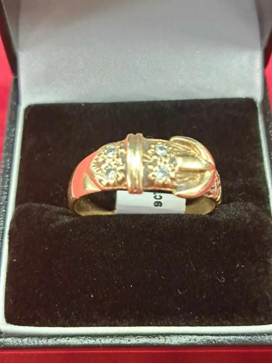 9k Buckle Ring 9Ct - Image 1