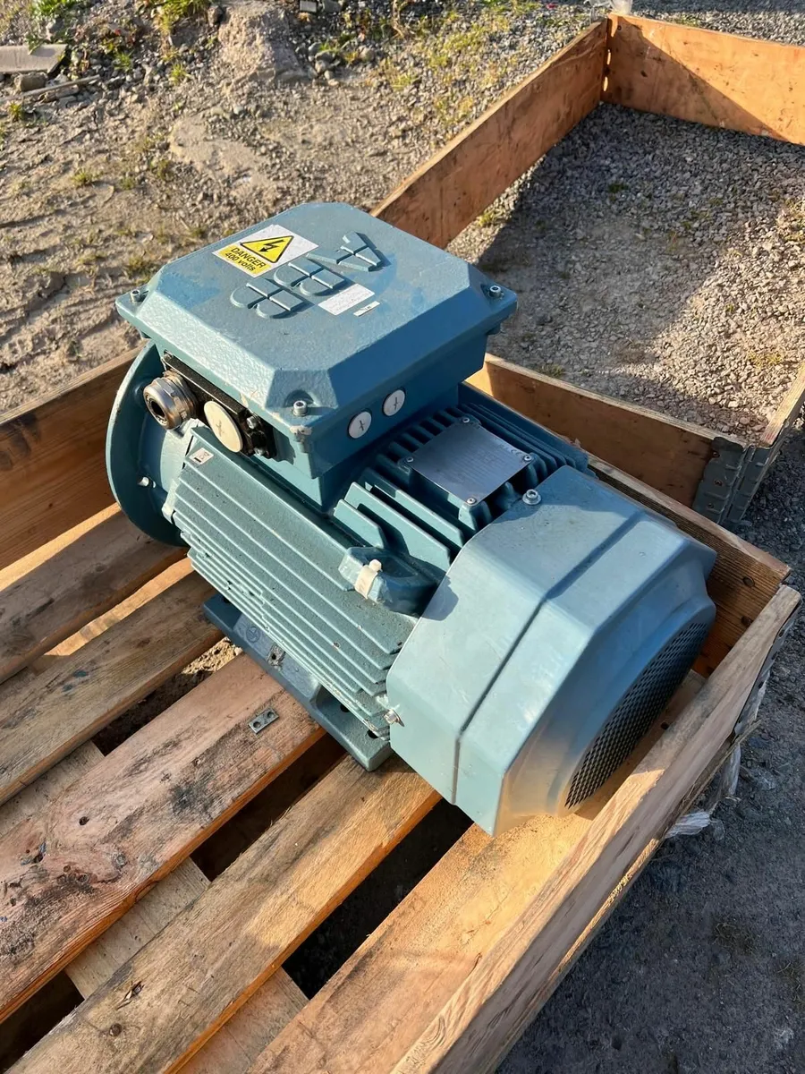 3 Phz Motors and Pumps - Image 2