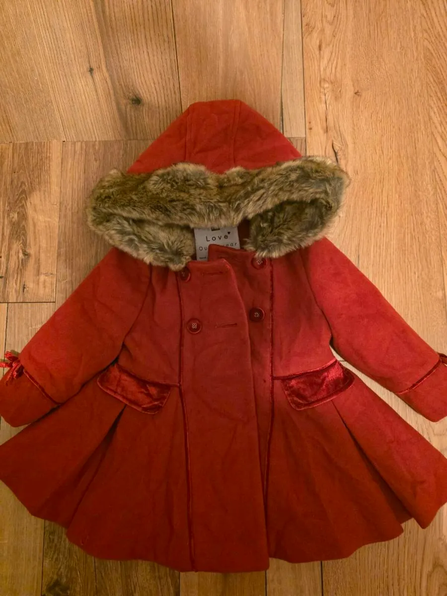 Baby jumpsuit 1 ÿear old like new used once - Image 2