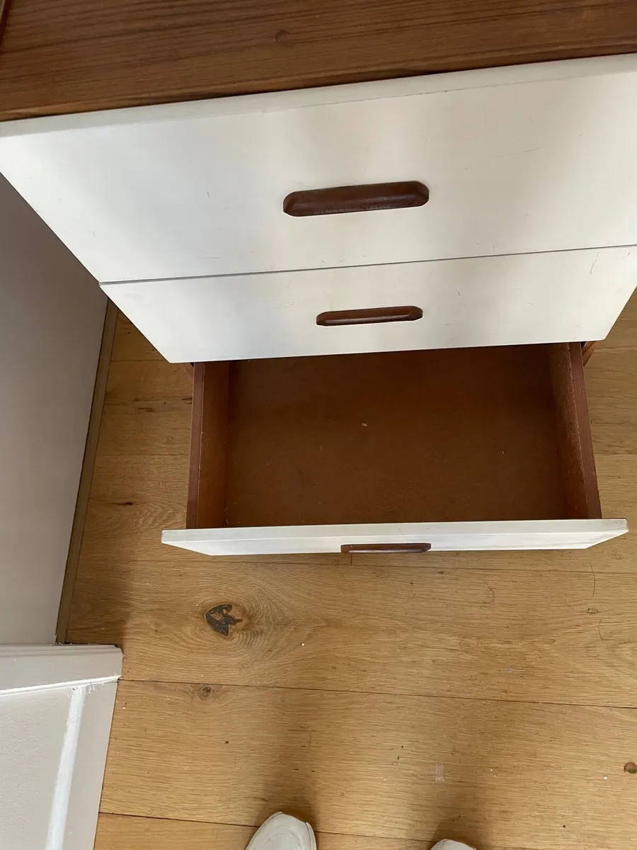 Three drawer unit - Image 3
