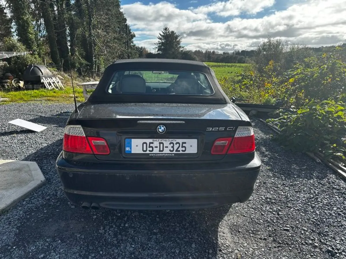 2005 BMW 325Ci Convertible - Image 3