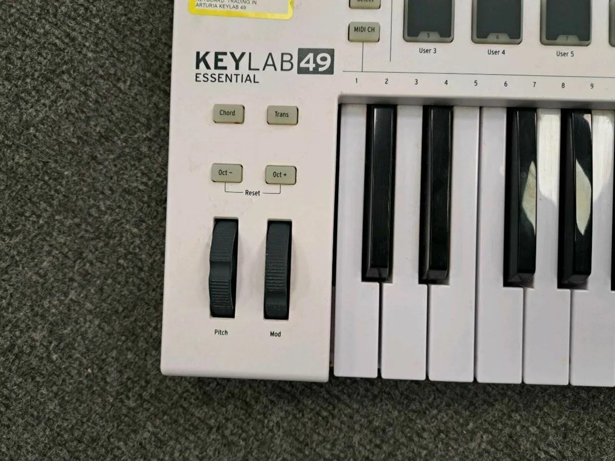 Arturia Keylab 49 Keyboard - Image 4