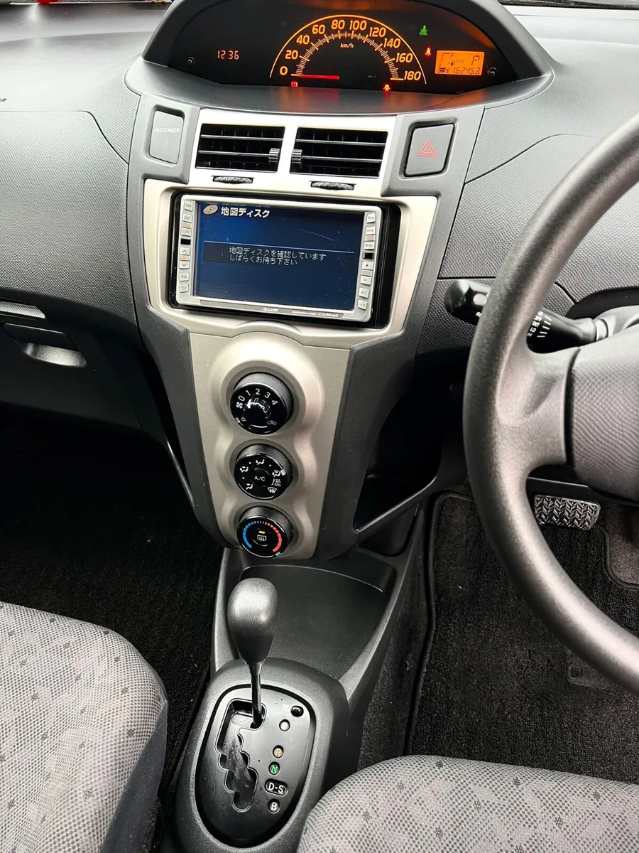 Toyota Yaris 2007 Automatic 1.0Petrol nct 3/26 tax - Image 4