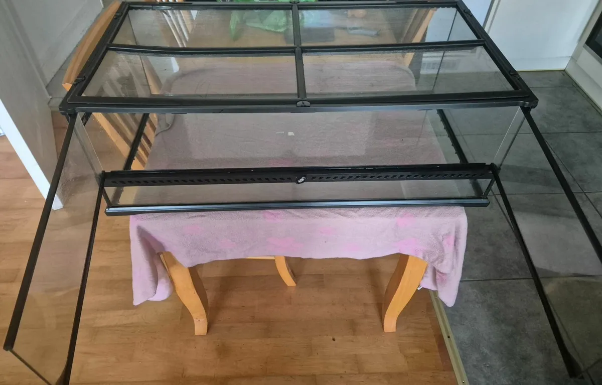 Exo terra reptile tank/ terrarium - Image 3