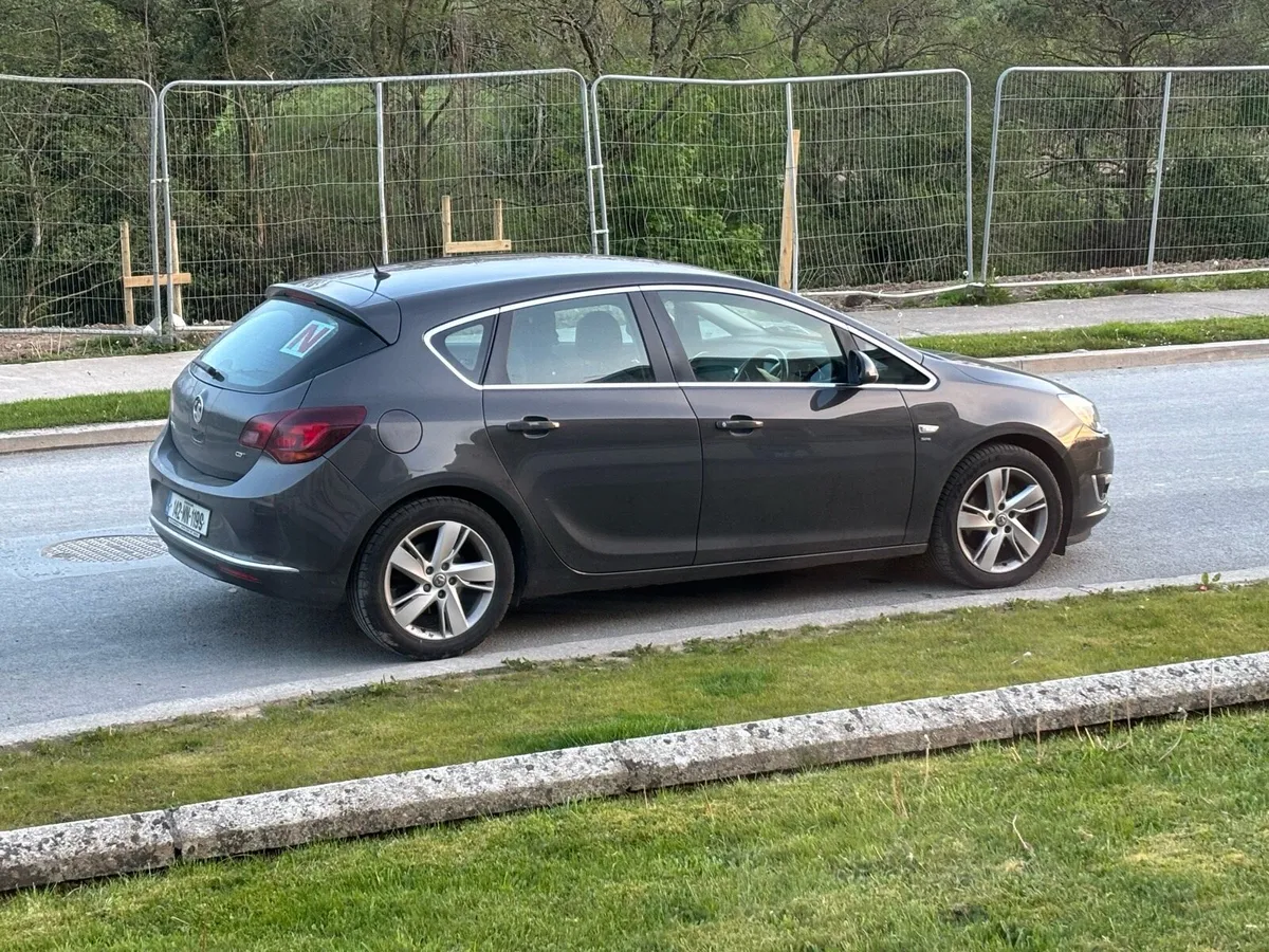 2014 Vauxhall Astra CDTI - Image 1