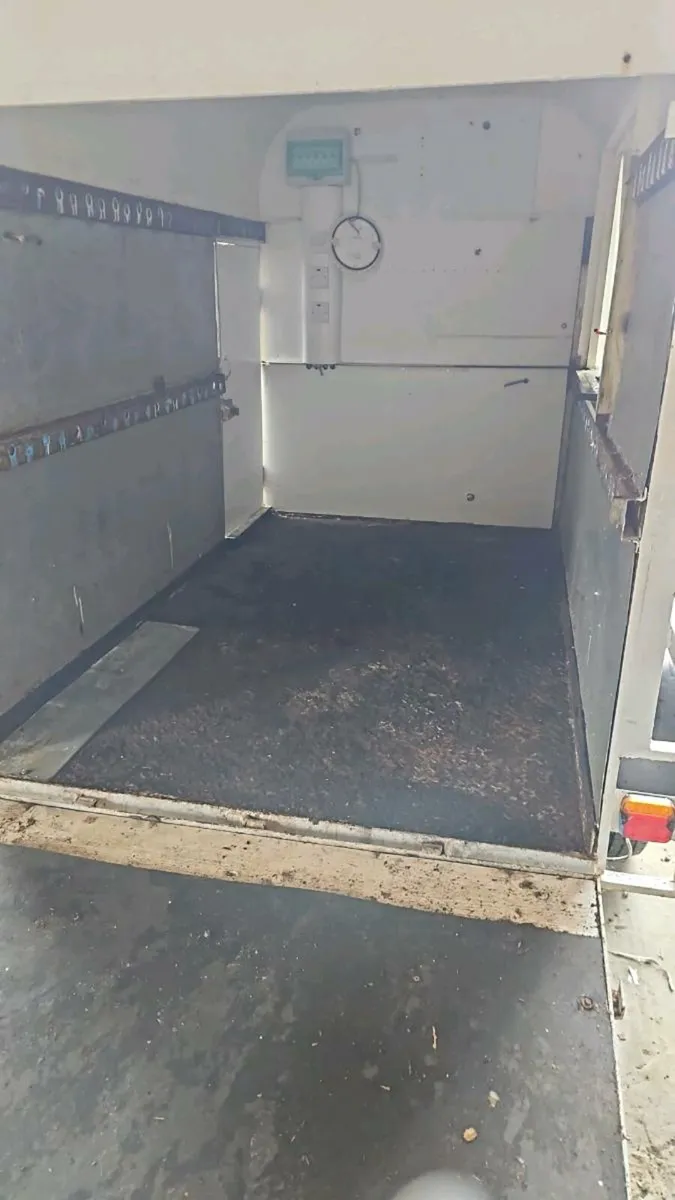 Catering Trailer - Image 1