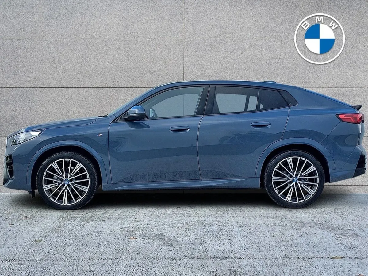 BMW iX2 Edrive20 M Sport - Image 3