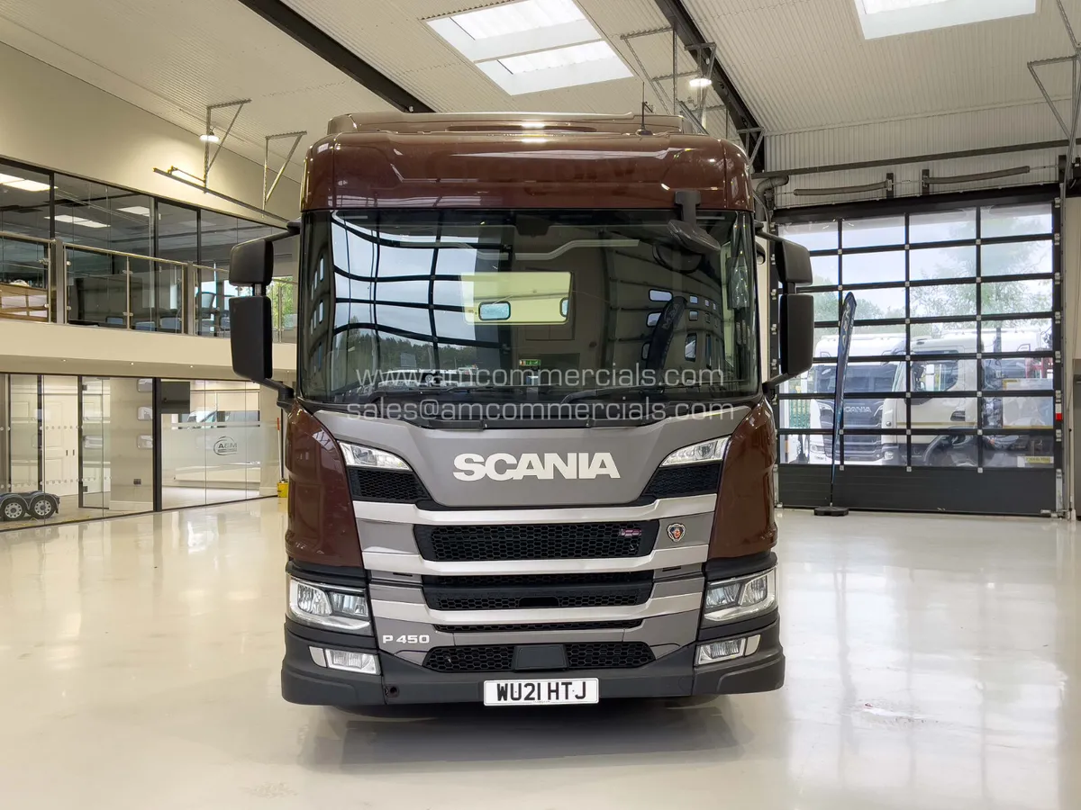 2021 (21) SCANIA P450 6X2 SMALL MIDLIFT - Image 2