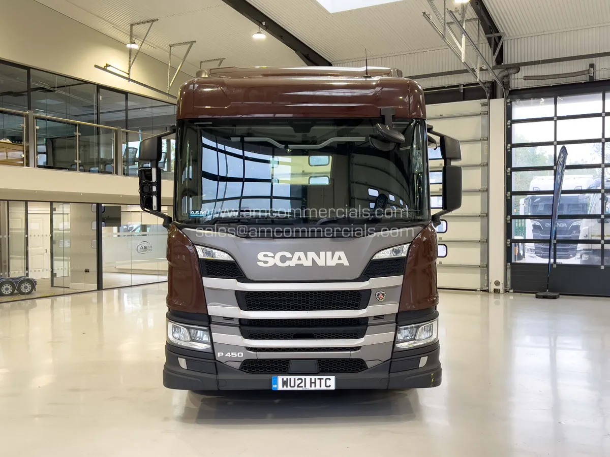 2021 (21) SCANIA P450 6X2 SMALL MIDLIFT - Image 2