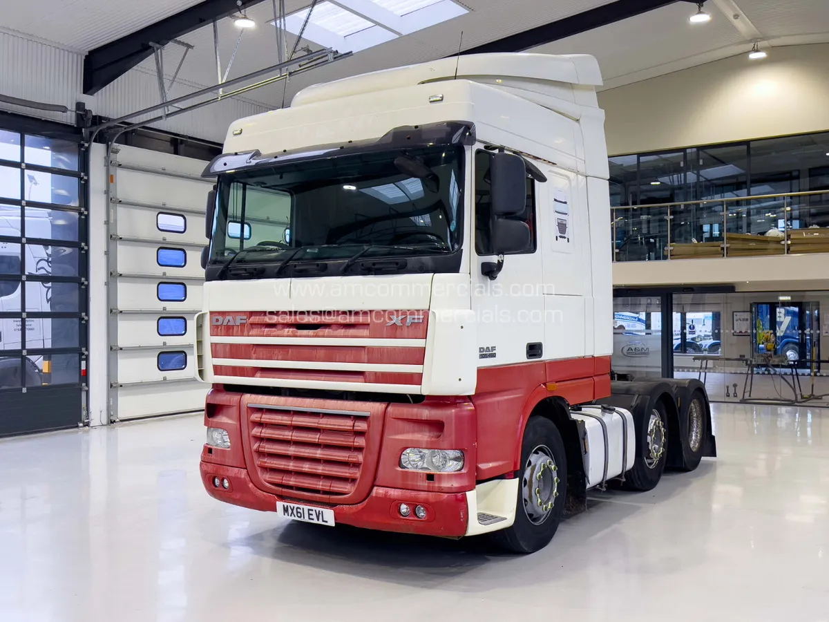 2011 (61) DAF XF 105.460 SPACECAB 6X2 MIDLIFT - Image 3