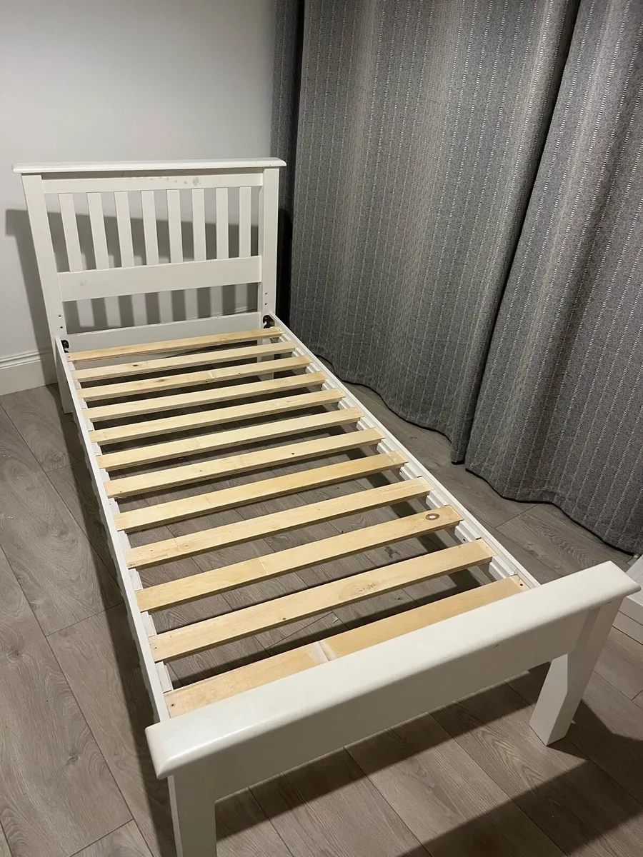Single bed with Mattress - Image 2