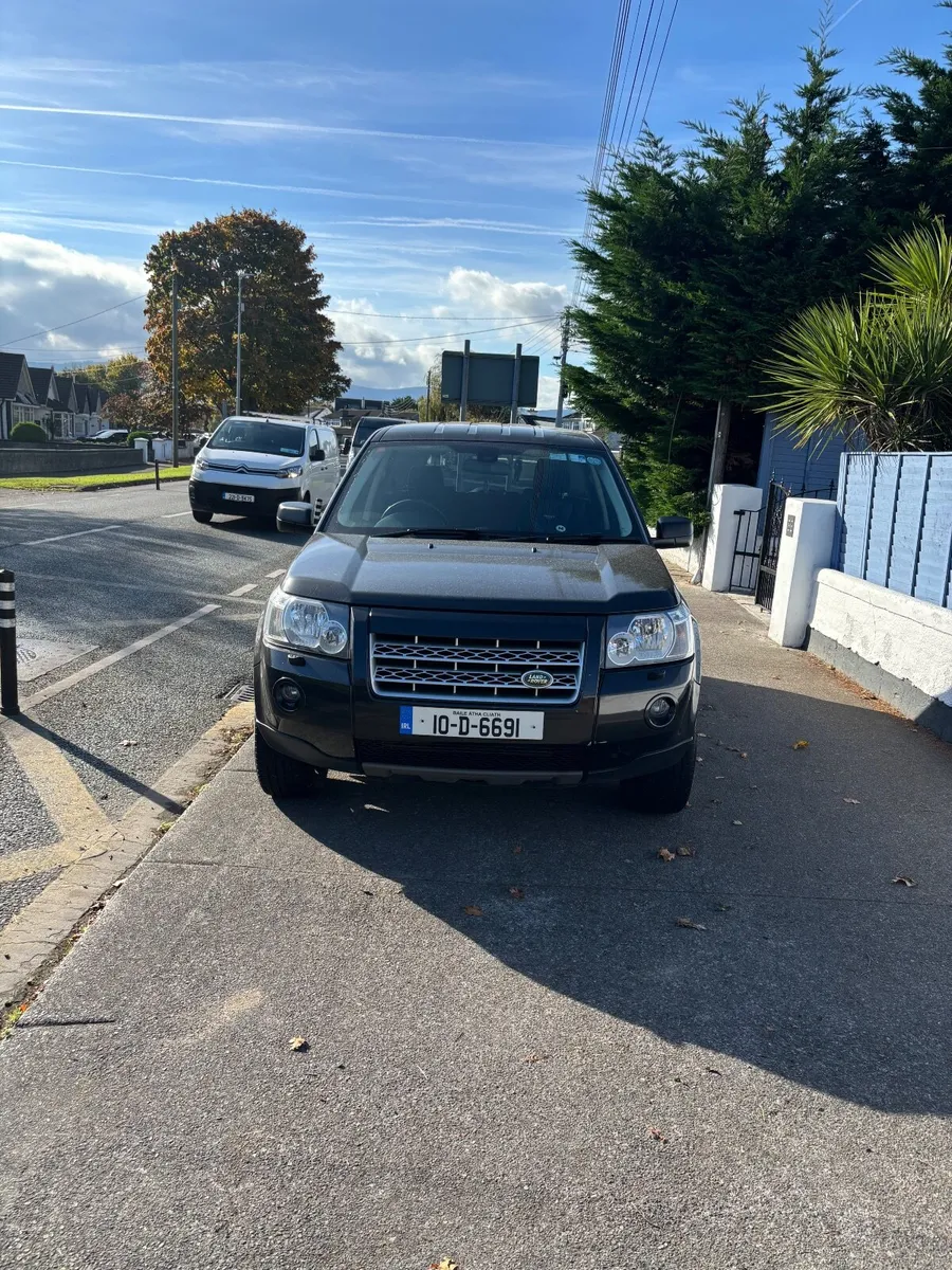 Land Rover Freelander 2010 - Image 2