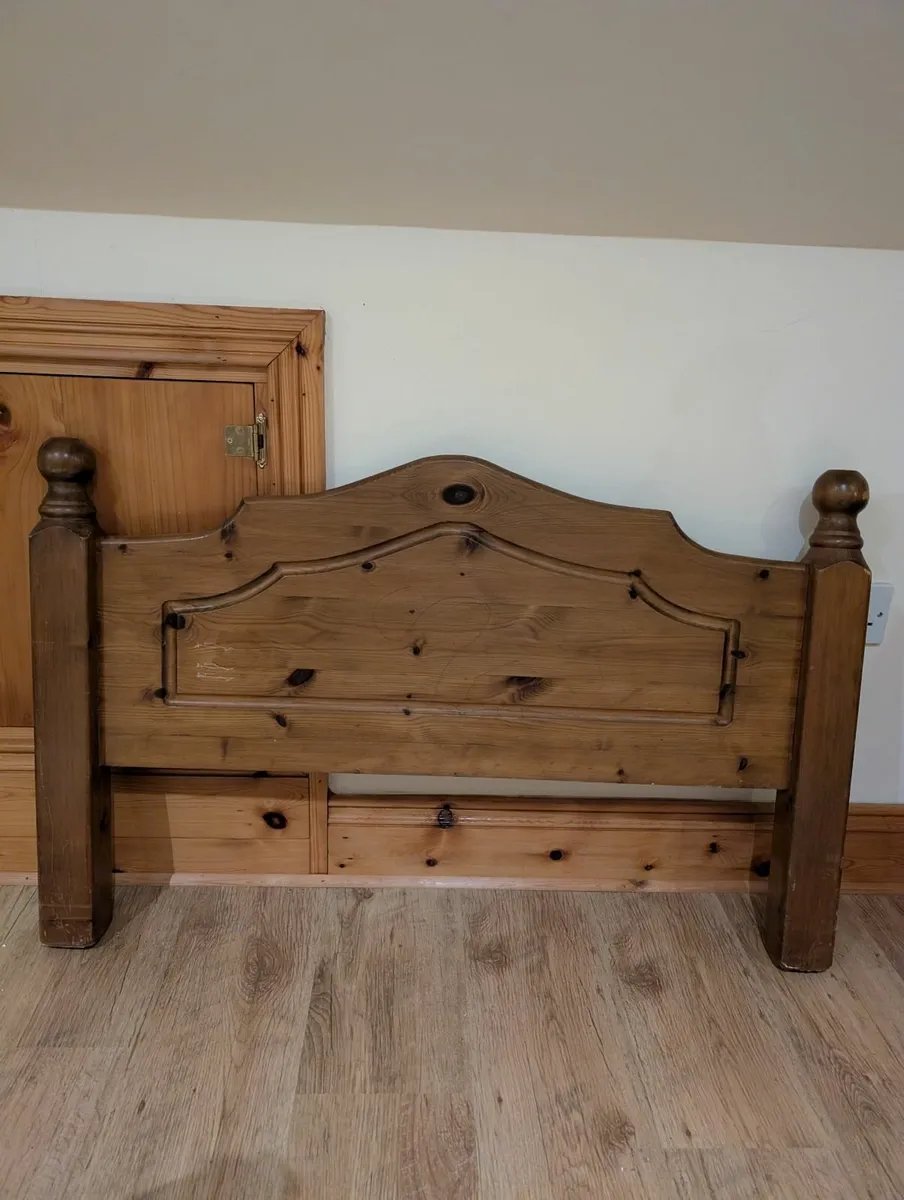 Pine single bed frame - Image 2