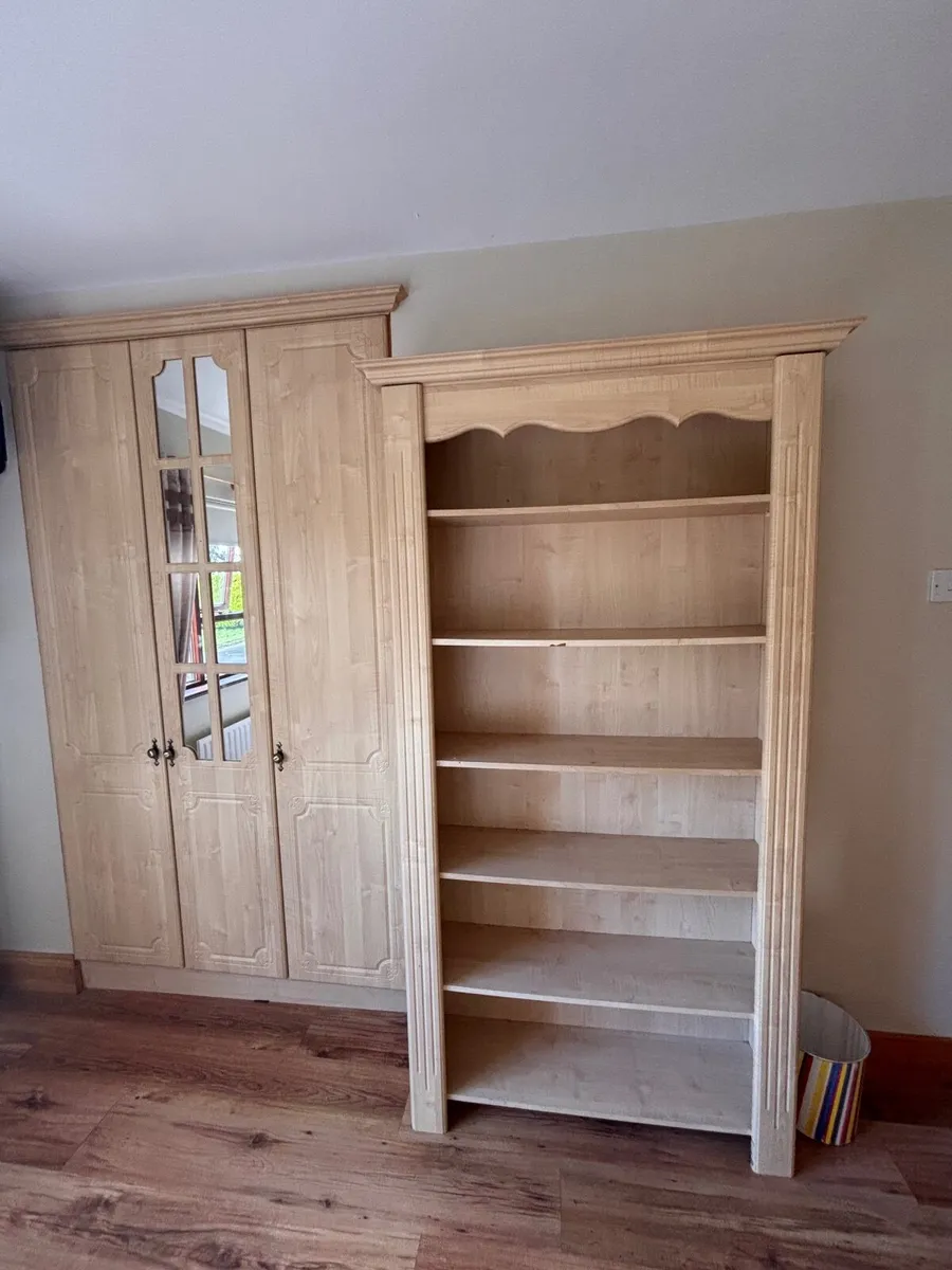 Complete bedroom furniture set - Image 2