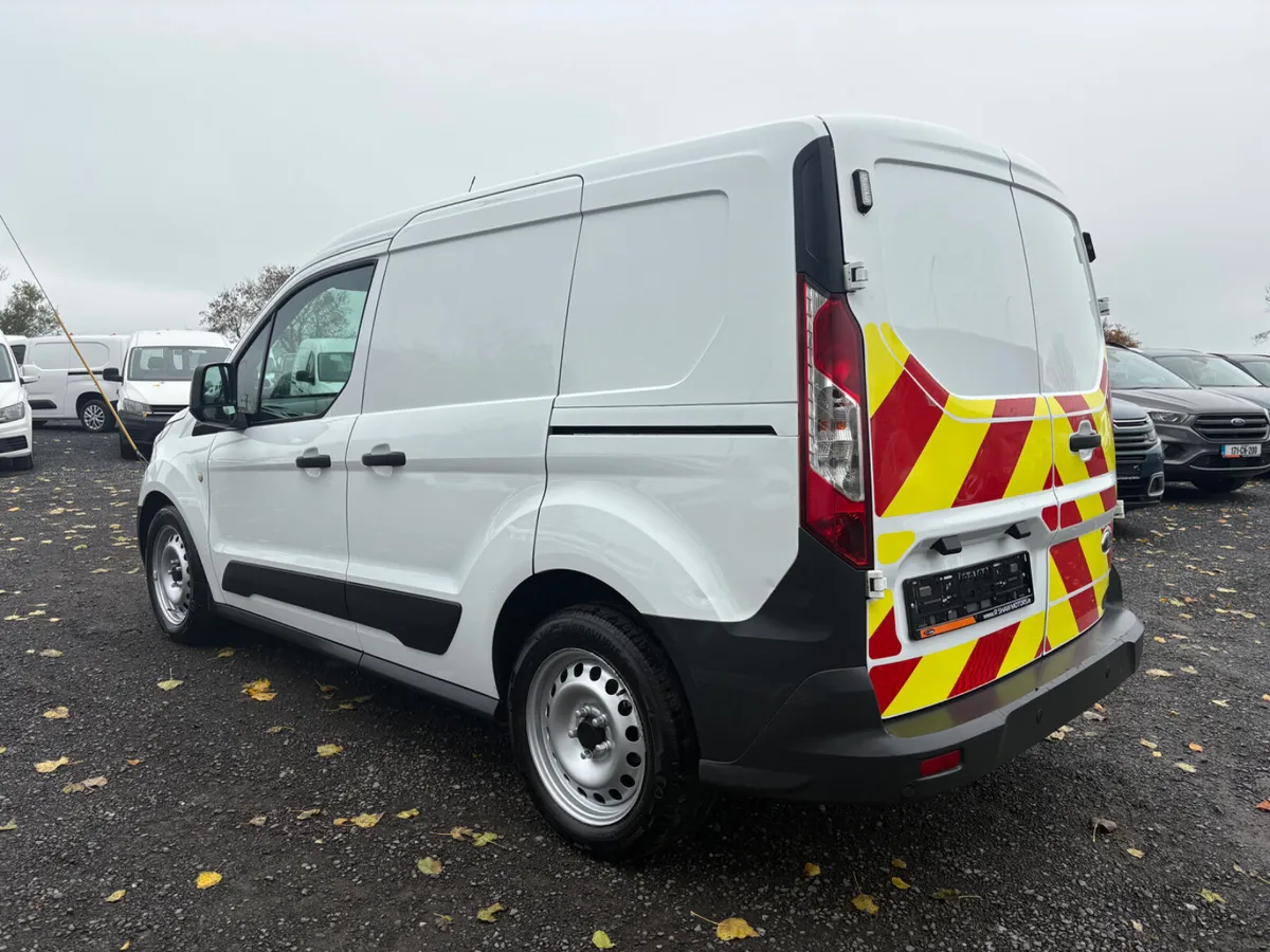 Ford Transit - Image 4