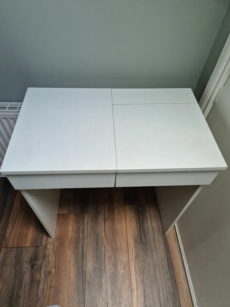 Dressing table - Image 2