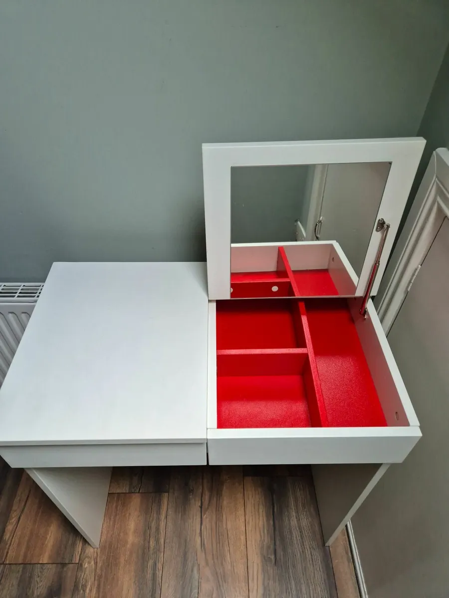 Dressing table - Image 3