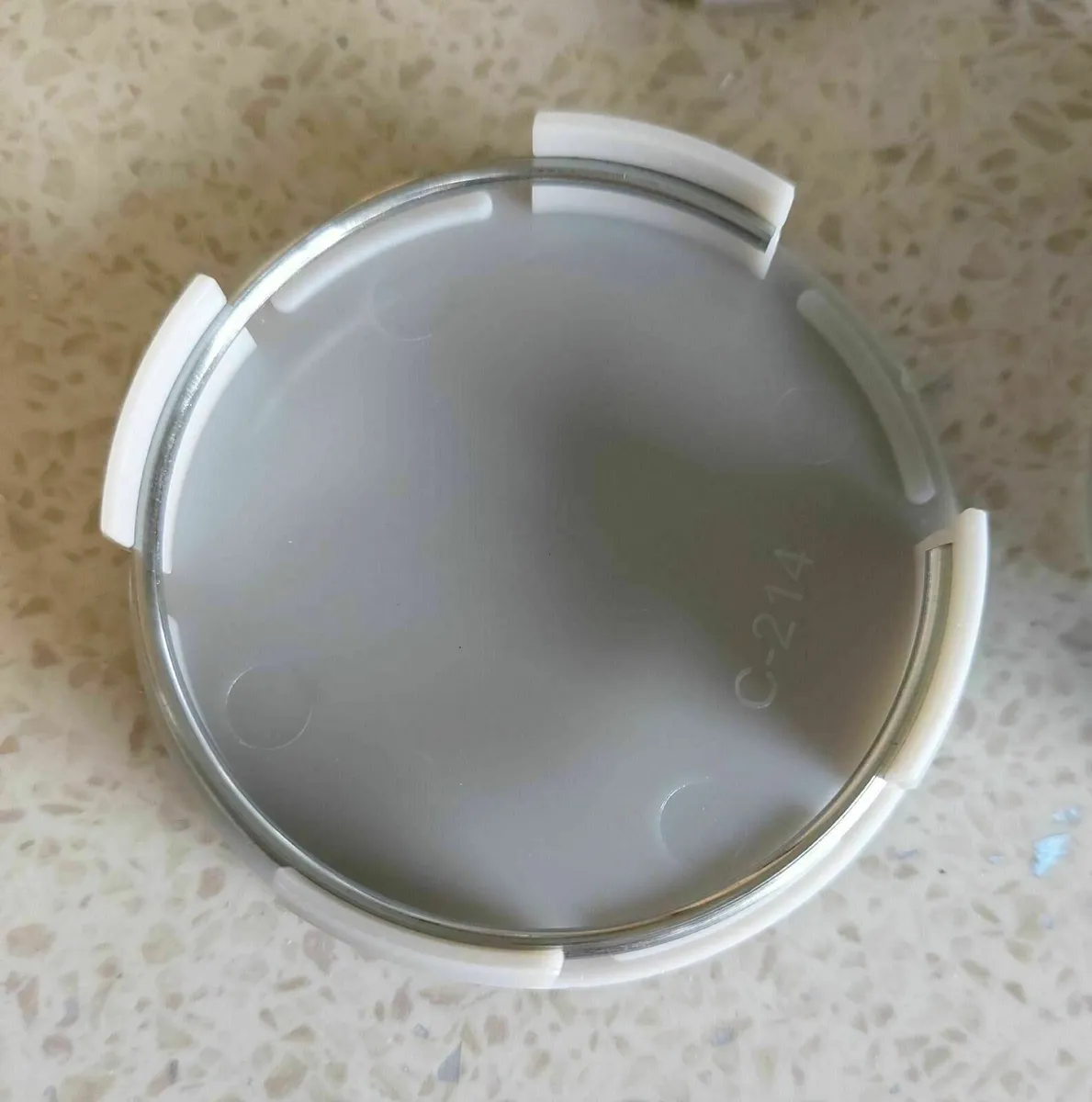 Hyundai Centre Caps - FREE POST - Image 2