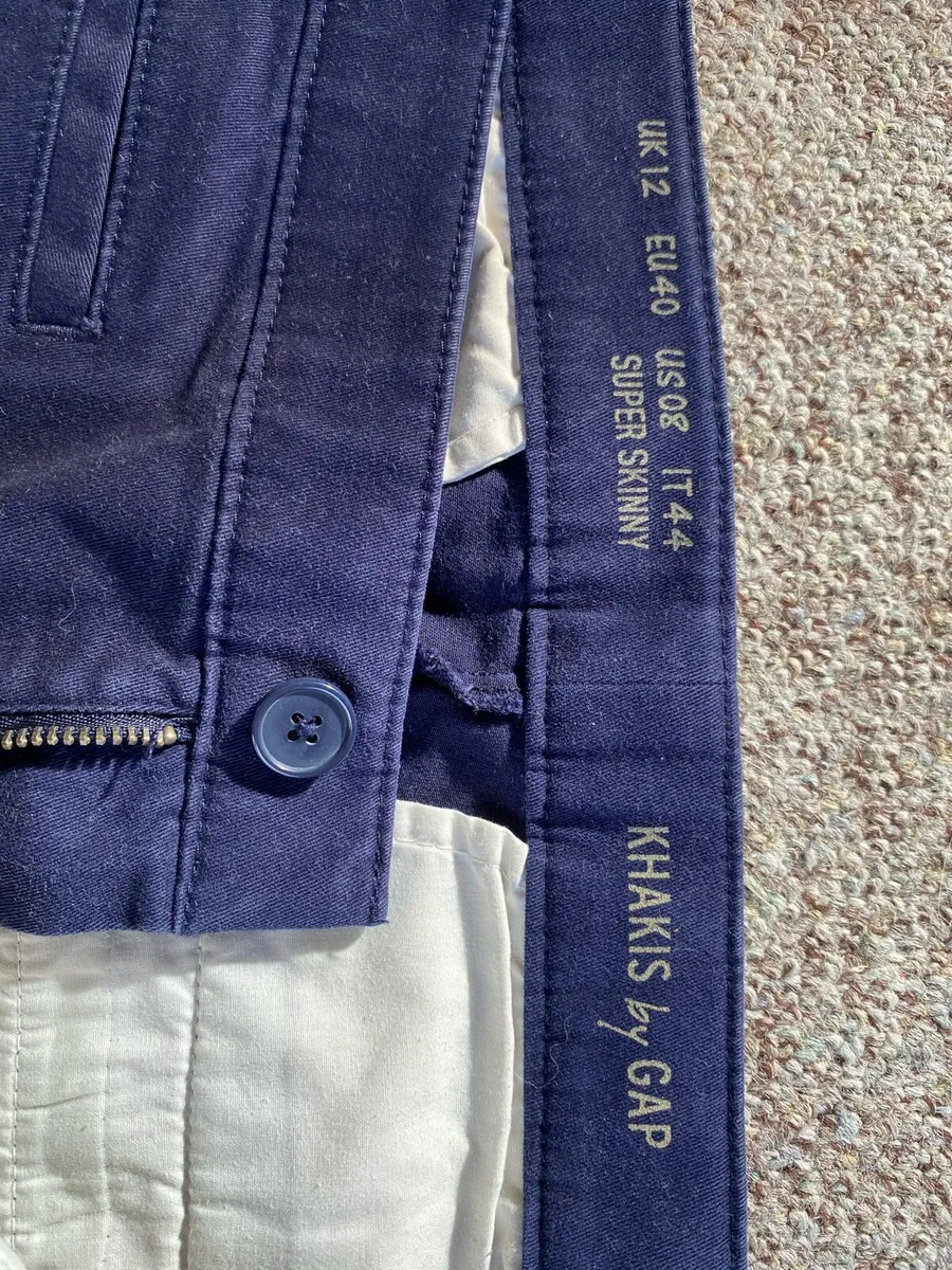 KHAKIS by GAP. Super skinny fitted navy trousers - Image 4